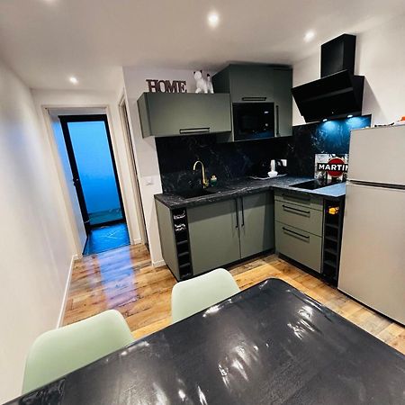Sommières Logement Du Sud Avec Jacuzzi מראה חיצוני תמונה